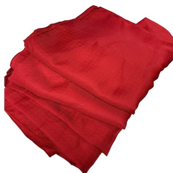 Set of 3 Solid Red Textured Christmas Holiday Fabric Rectangular Tablecloths - Picture 1 of 2